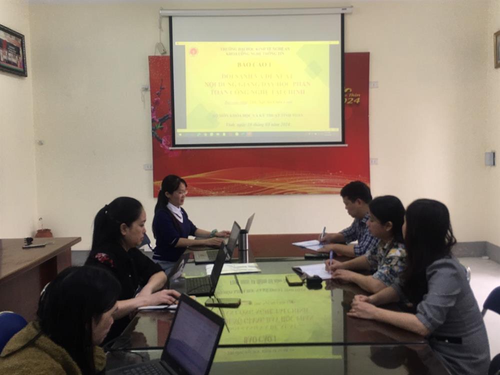 Seminar – Lựa chọn nội dung giảng dạy và xây dựng đề cương chi tiết học phần toán công nghệ tài chính