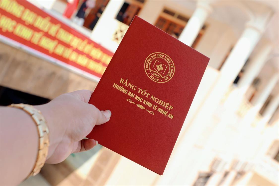 Sinh viên Khoa Kế toán – Kiểm toán trong lễ tốt nghiệp đợt 2 năm 2024