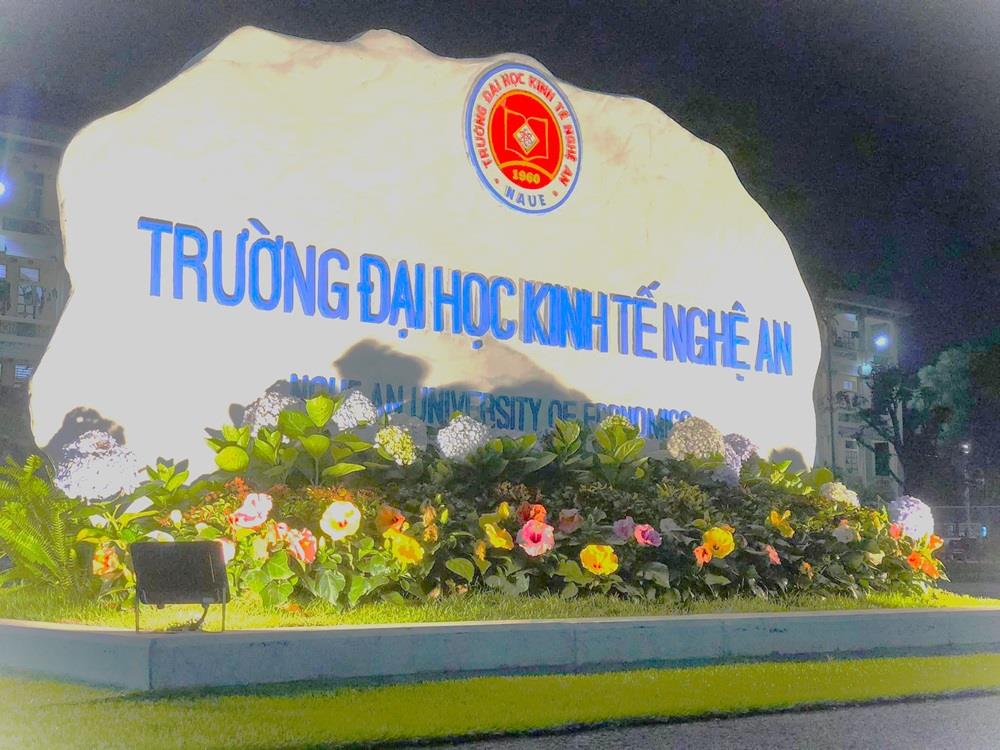 10 năm nỗ lực và kiến tạo vị thế mới của Trường Đại học Kinh tế Nghệ An
