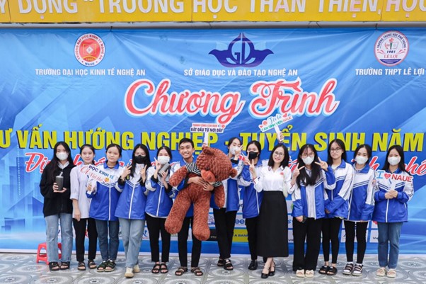 Học công nghệ thông tin ra làm gì?  Học Công nghệ Thông tin ở NAUE học những gì?