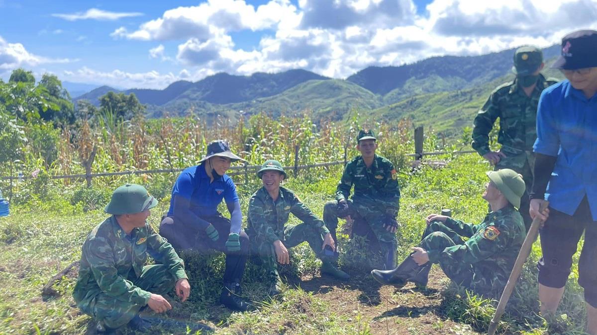 Tuổi trẻ NAUE nhiệt huyết với Mùa hè xanh