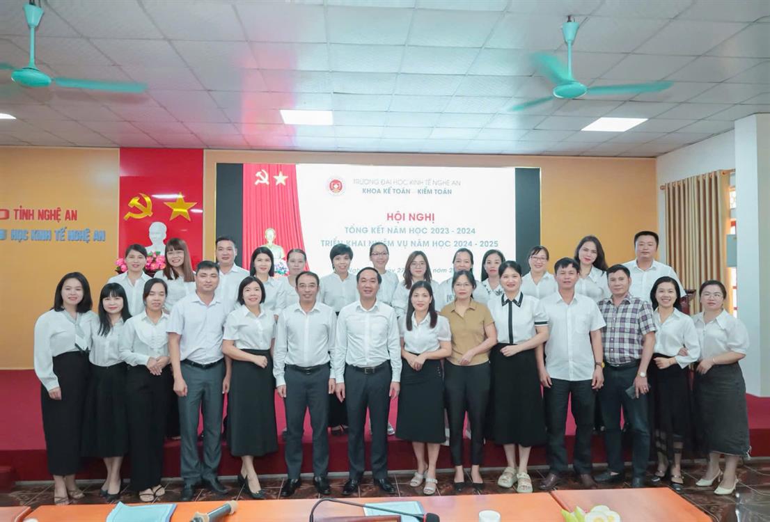 Khoa kế toán – kiểm toán tổ chức thành công tốt đẹp Hội nghị tổng kết năm học 2023-2024, triển khai nhiệm vụ năm học 2024 – 2025.
