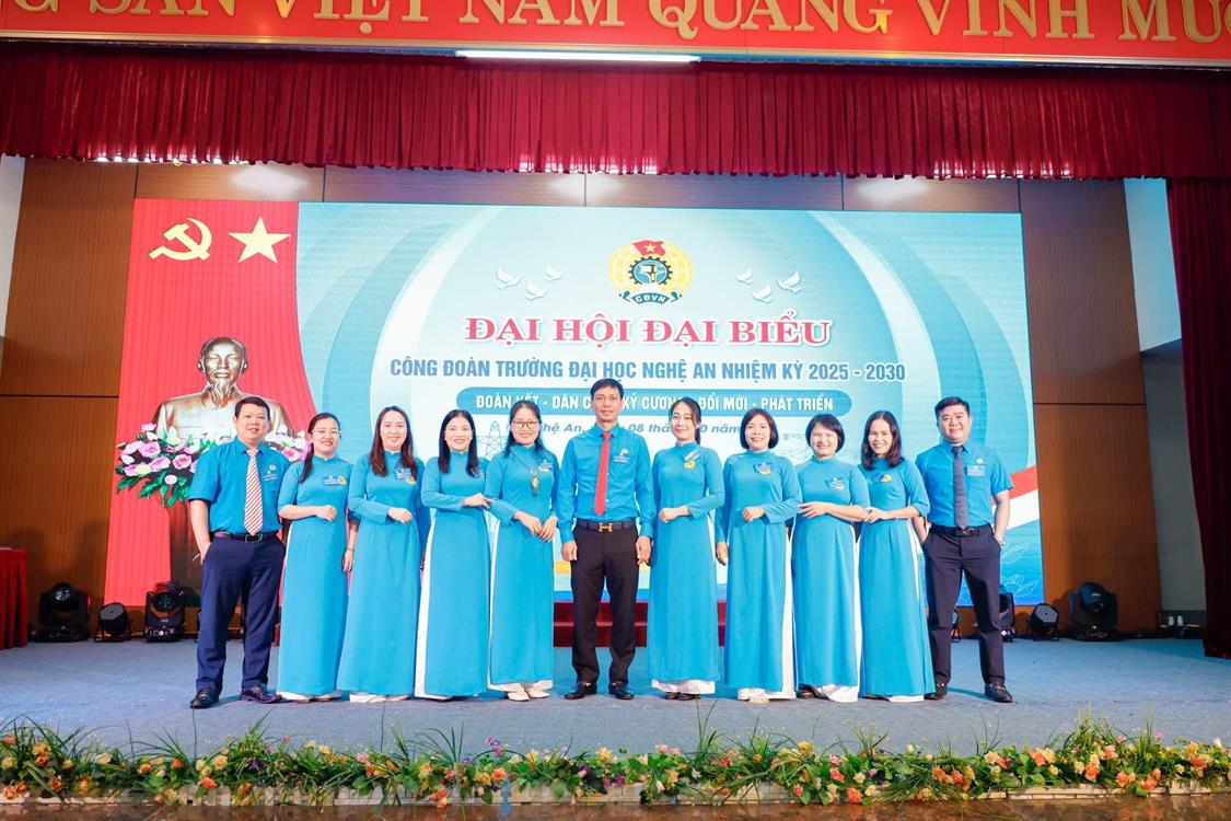 Khoa Kế toán – Kiểm toán chúc mừng Đại hội công đoàn trường Đại học Nghệ An lần thứ I, nhiệm kỳ 2025-2030 thành công tốt đẹp