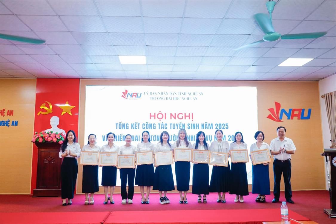 Khoa Kế toán – Kiểm toán tham gia Hội nghị Tổng kết công tác tuyển sinh năm học 2025