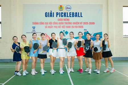 Sôi nổi Giải Pickleball Trường Đại học Nghệ An 2025 – Lan tỏa tinh thần thể thao, gắn kết và yêu thương
