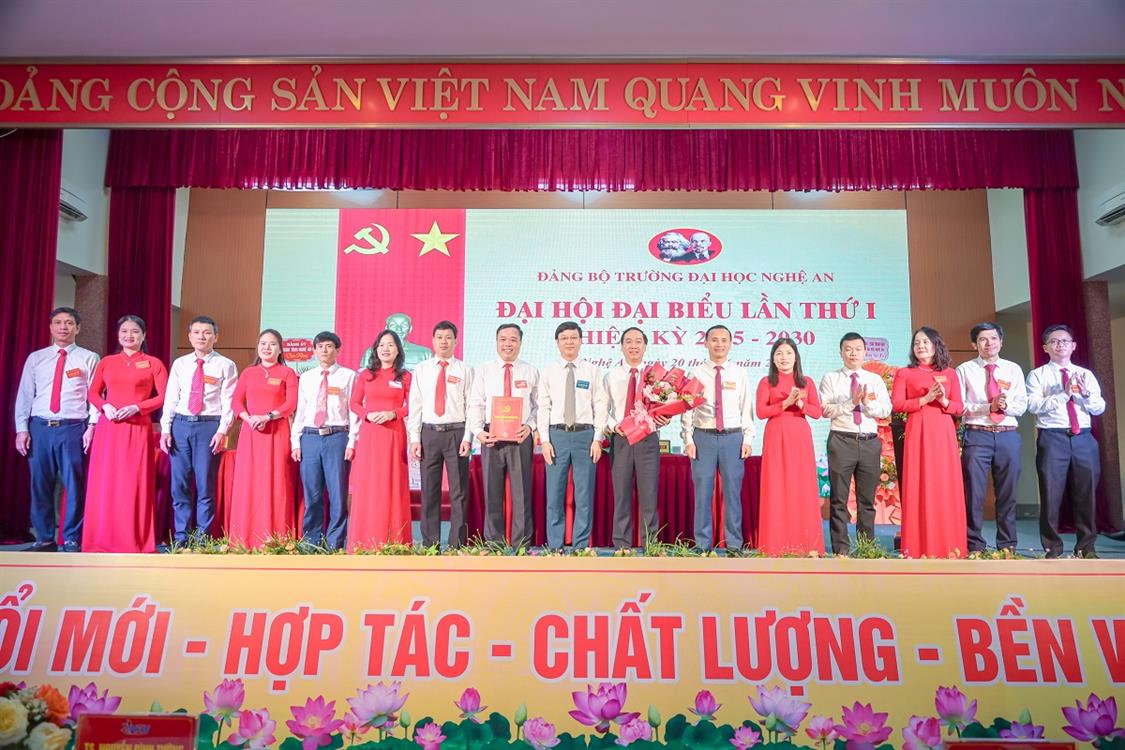 Đại hội Đảng bộ Trường Đại học Nghệ An lần thứ I, nhiệm kỳ 2025–2030: Đổi mới – Hợp tác – Chất lượng – Bền vững