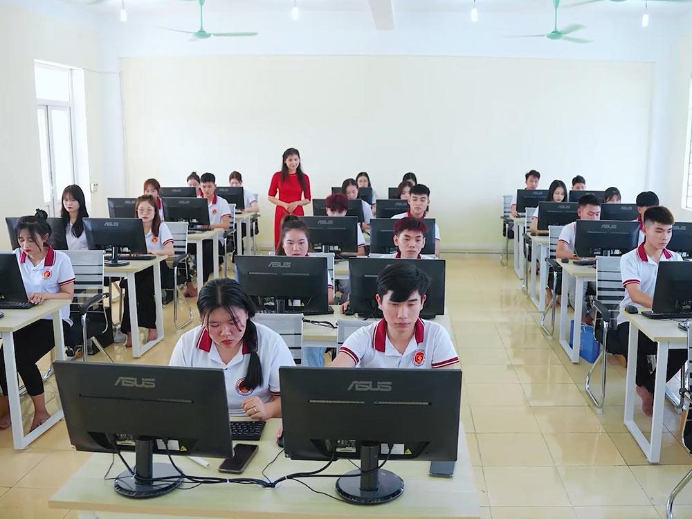 Nghiên cứu khoa học – Hợp tác quốc tế