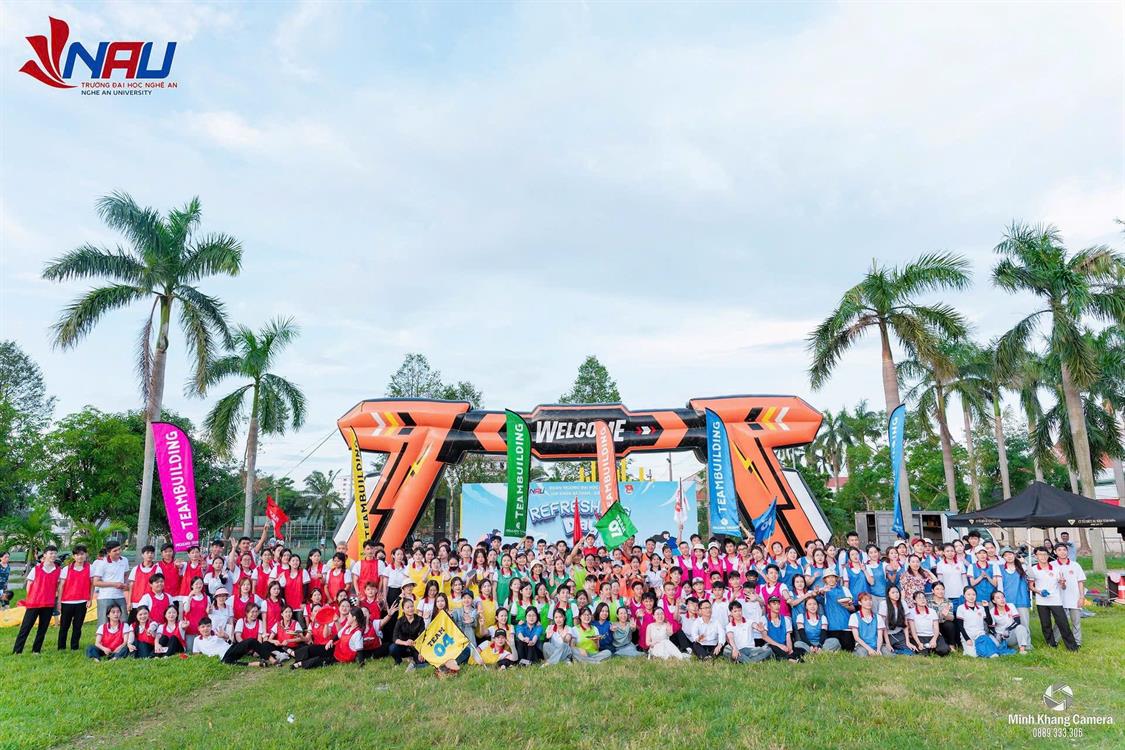 Chương trình “Refreshing day” chào mừng tân sinh viên K12
