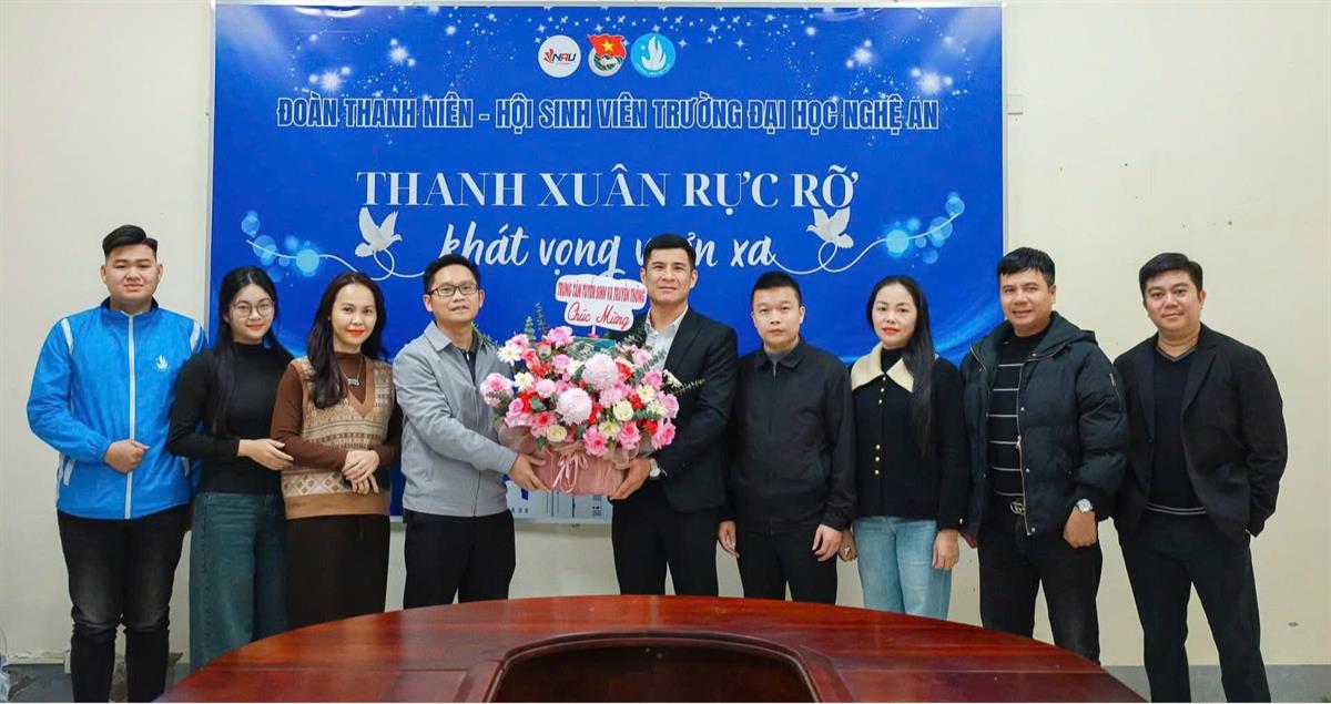 TUỔI TRẺ TRƯỜNG ĐẠI HỌC NGHỆ AN – ĐẠI SỨ HÌNH ẢNH, NIỀM TIN TƯƠNG LAI