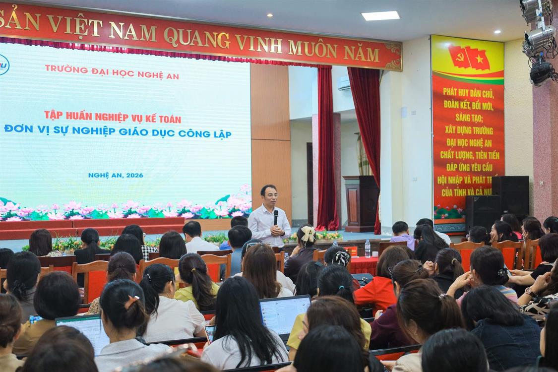 Khoa Kế toán – Kiểm toán tập huấn bồi dưỡng nâng cao năng lực quản trị tài chính trong các cơ sở giáo dục