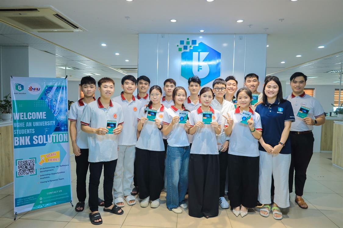SINH VIÊN KHOA CNTT – ĐẠI HỌC NGHỆ AN “THỰC CHIẾN” TẠI BNK SOLUTION: NGÀNH IT CÓ CÒN “HOT” TRONG KỶ NGUYÊN AI?