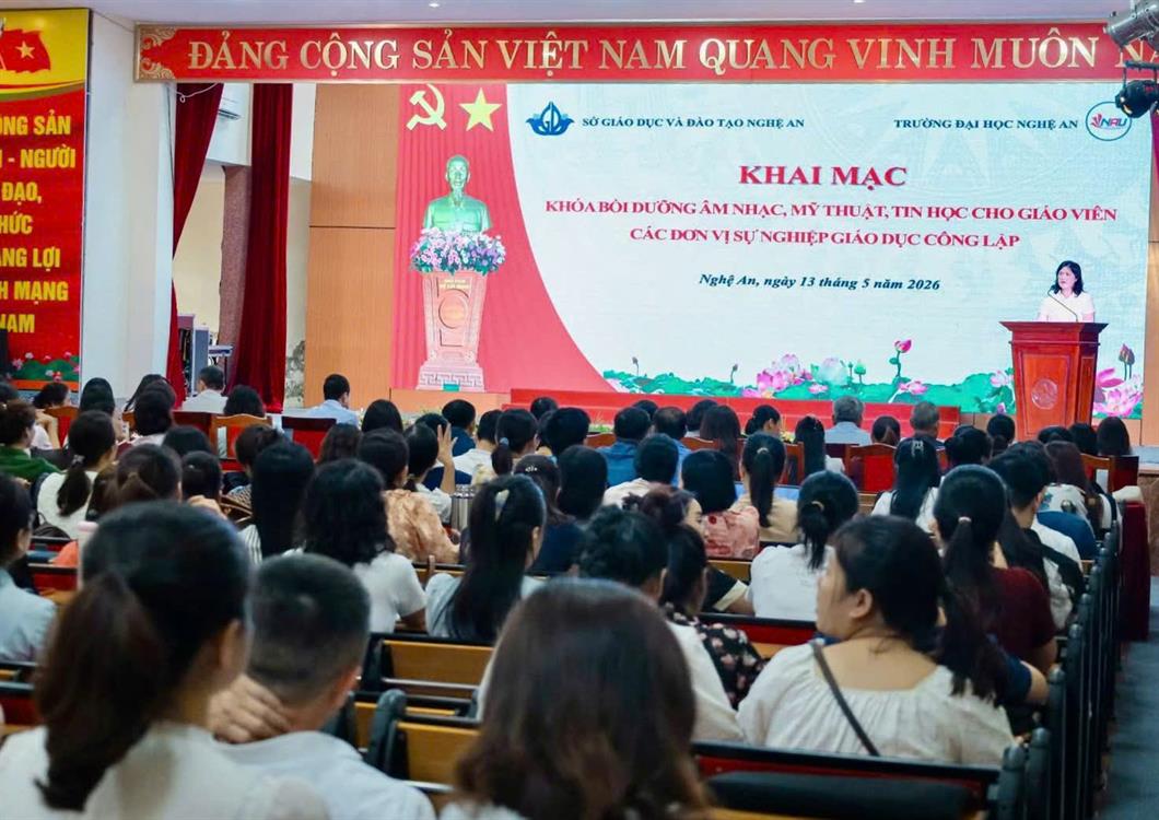 Khai mạc khóa bồi dưỡng chuyên môn cho 400 Giáo viên trên địa bàn tỉnh Nghệ An