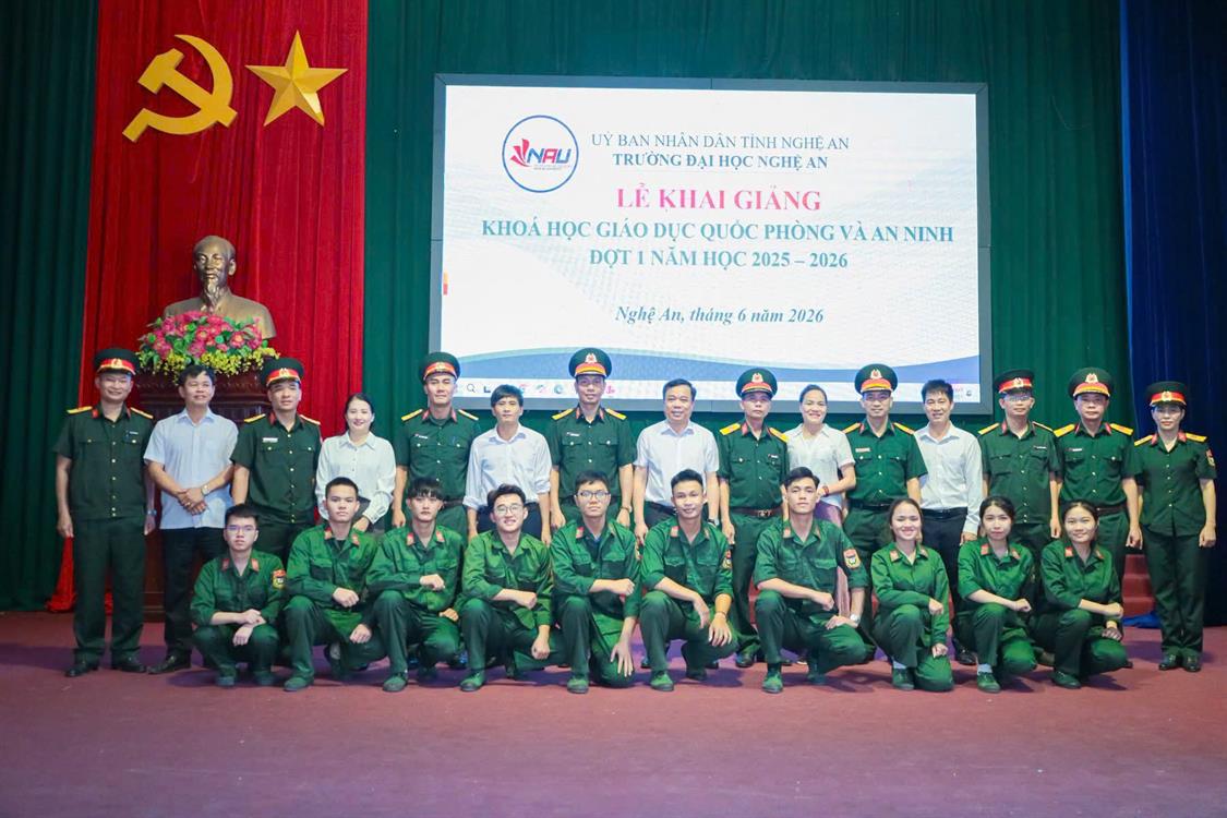 Lễ khai giảng khóa học Giáo dục Quốc phòng và An ninh đợt 1 năm học 2025 – 2026