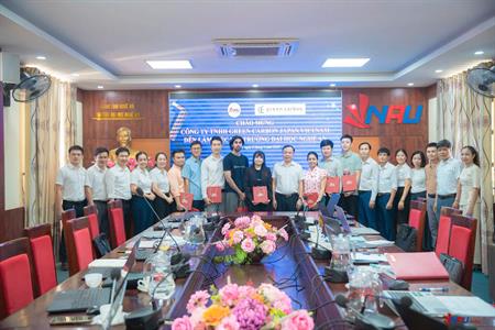 Trường Đại học Nghệ An làm việc với Đoàn chuyên gia Công tyTNHH Green Carbon Japan về hợp tác phát triển nông nghiệp xanh và bền vững