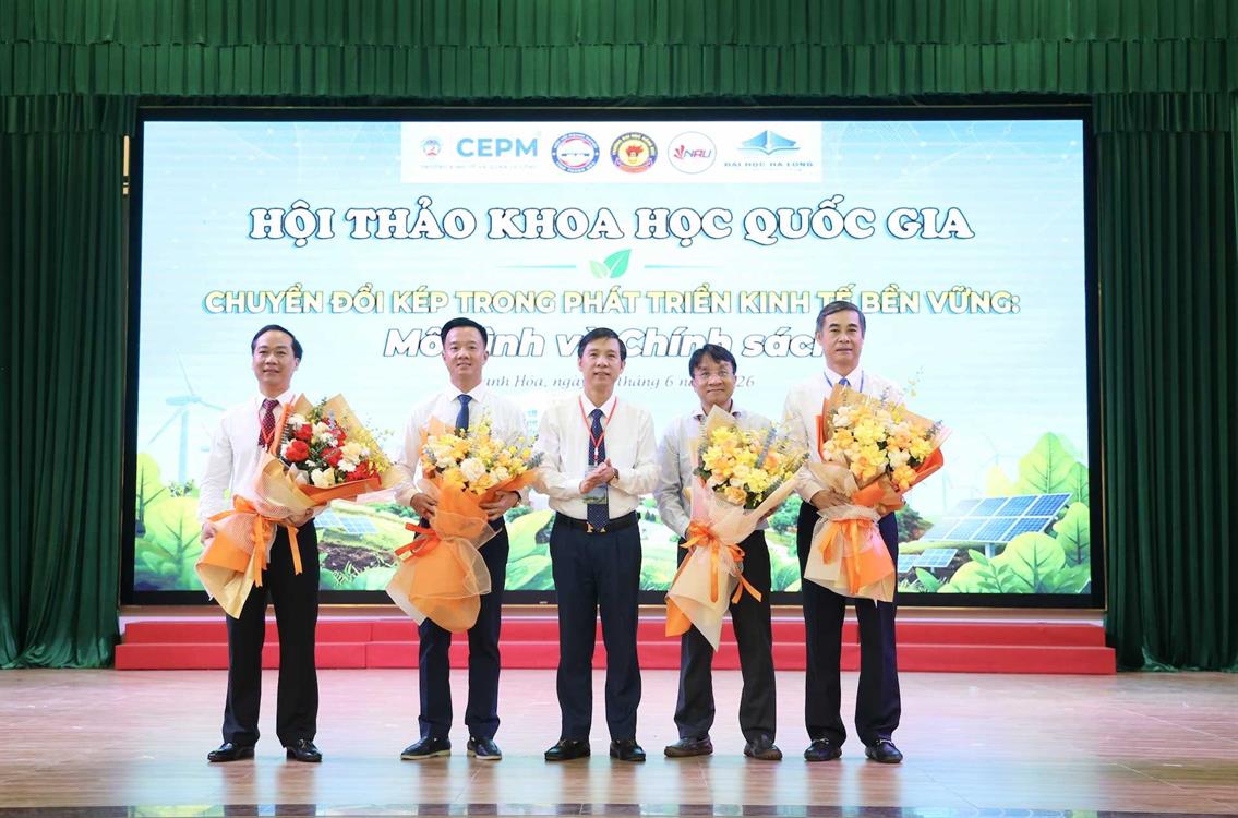 Trường Đại học Nghệ An (NAU) đồng tổ chức Hội thảo khoa học quốc gia về chuyển đổi kép và phát triển bền vững