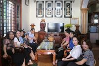 Công đoàn, Đoàn Thanh niên thăm và tặng quà mẹ Việt Nam anh hùng Nguyễn Thị Hòe quý 2 năm 2020