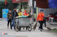 ĐOÀN TRƯỜNG ĐẠI HỌC KINH TẾ NGHỆ AN RA QUÂN NGÀY CHỦ NHẬT XANH