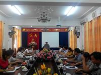 Đoàn giám sát công tác vệ sinh an toàn thực phẩm, y tế học đường của UBMTTQ thành phố Vinh làm việc với trường Đại học Kinh tế Nghệ An