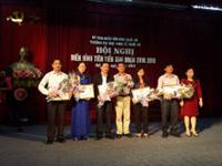 Khoa Lý luận Chính trị được vinh danh là tập thể tiêu biểu giai đoạn 2010 – 2015