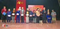 TRƯỜNG ĐẠI HỌC KINH TẾ NGHỆ AN: TẶNG QUÀ TẾT XUÂN ĐINH DẬU NĂM 2017