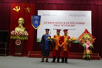 Trường ĐH Nha Trang và Trường ĐH Kinh tế Nghệ An tổ chức lễ khai giảng và lễ tốt nghiệp cao học năm 2017
