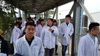 Tham quan ngoại khóa trang trại bò sữa TH Nghĩa Đàn