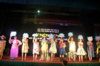 Tổ công đoàn Khoa Lý luận chính trị với Hội thi “Thời trang công đoàn” năm 2014