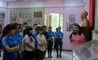 Tuổi trẻ trường Đại học Kinh tế Nghệ An hướng đến 40 năm ngày giải phóng miền Nam thống nhất đất nước.