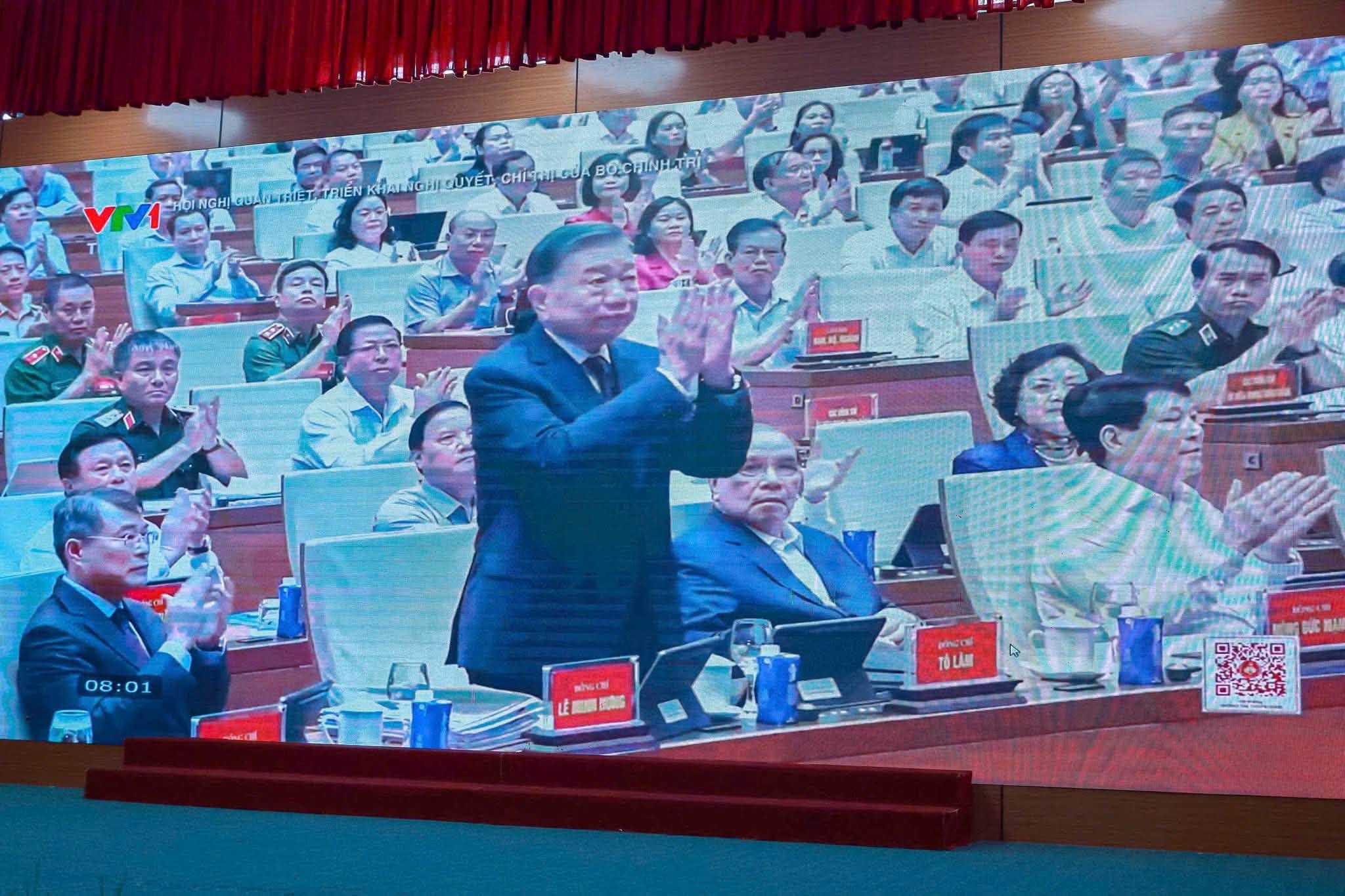 Đảng bộ trường Đại học Nghệ An: học tập, quán triệt để hành động, đưa nghị quyết vào thực tiễn