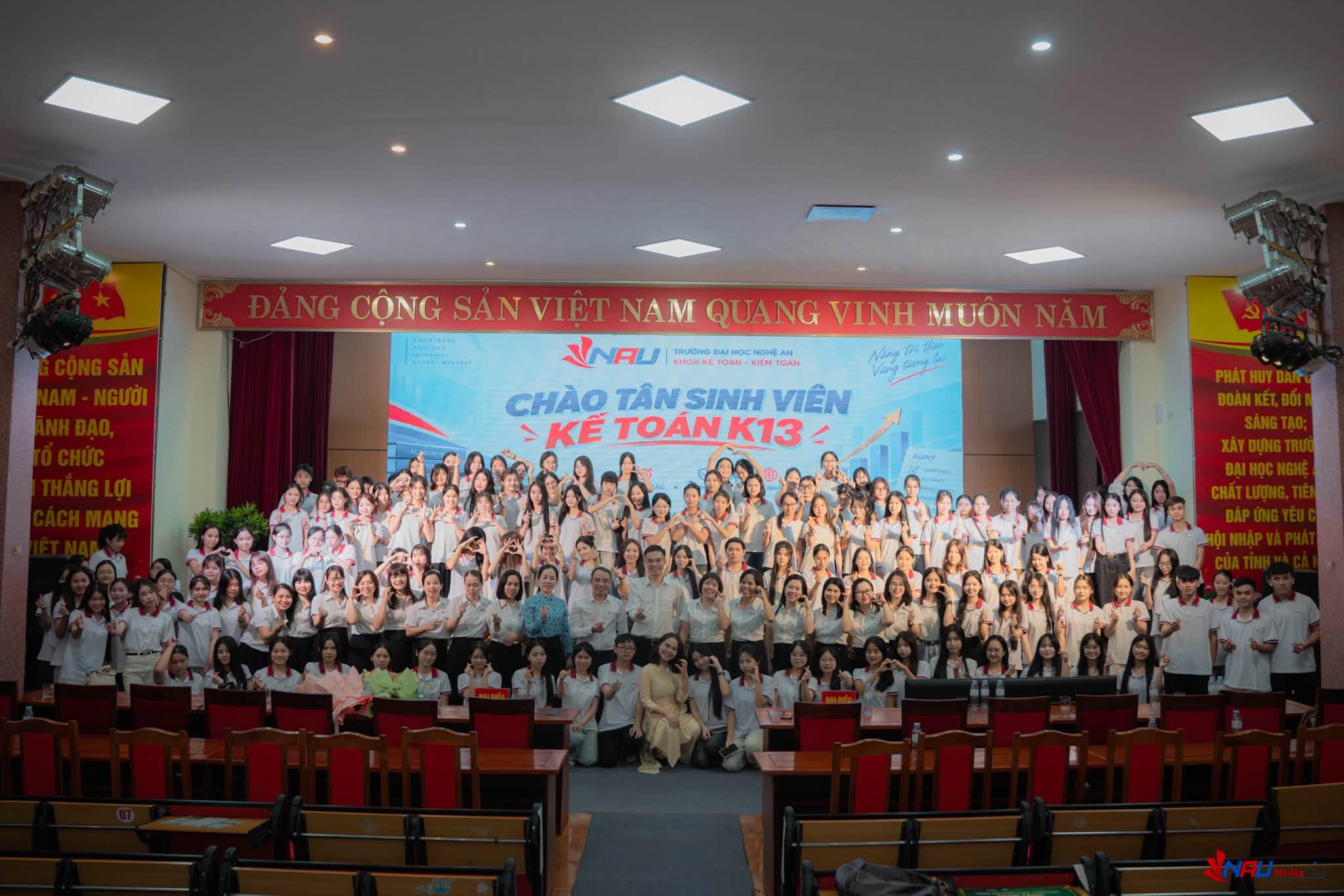 Lễ nhập ngành K13 Khoa Kế toán – Kiểm toán