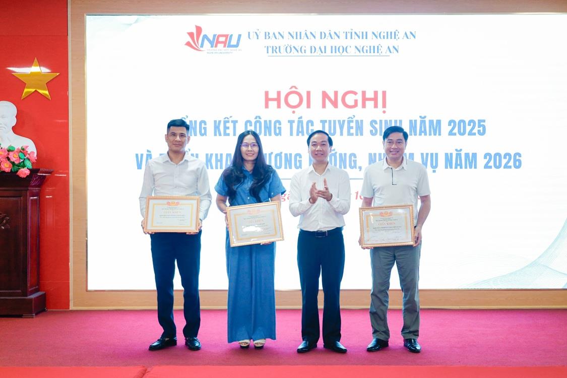 Hội nghị tổng kết công tác tuyển sinh và truyền thông năm 2025, định hướng năm 2026: đổi mới – quyết liệt – đồng bộ – hiệu quả