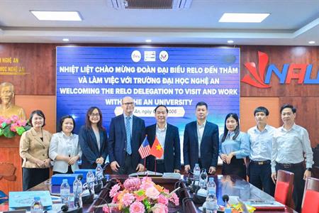 Trường Đại học Nghệ An làm việc với Văn phòng tiếng Anh khu vực – Đại sứ quán Hoa Kỳ tại Việt Nam (Regional English Language Office – Relo)