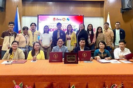 Trường Đại học Nghệ An đến thăm và làm việc tại Trường Đại học Tarlac State University (TSU)  Philippines