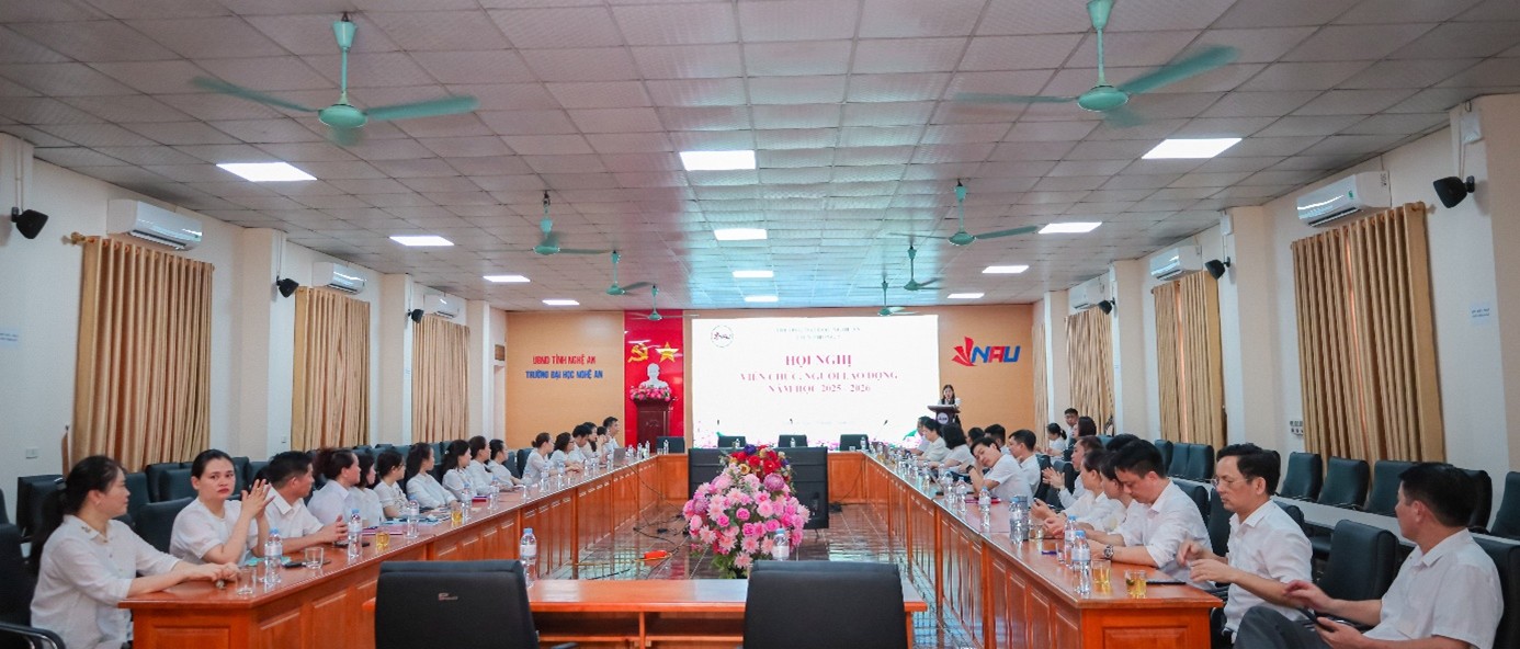 Hội nghị viên chức, người lao động năm học 2025 – 2026 với chủ đề “Đổi mới – Sáng tạo – Chất lượng – Bền vững”