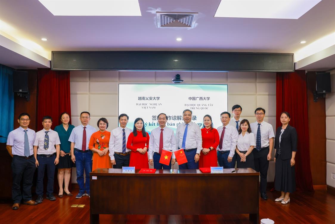 KHOA KINH TẾ – QUẢN TRỊ KINH DOANH ĐỒNG HÀNH CÙNG NHÀ TRƯỜNG TRONG CHIẾN LƯỢC HỢP TÁC QUỐC TẾ VỚI ĐẠI HỌC QUẢNG TÂY – TRUNG QUỐC