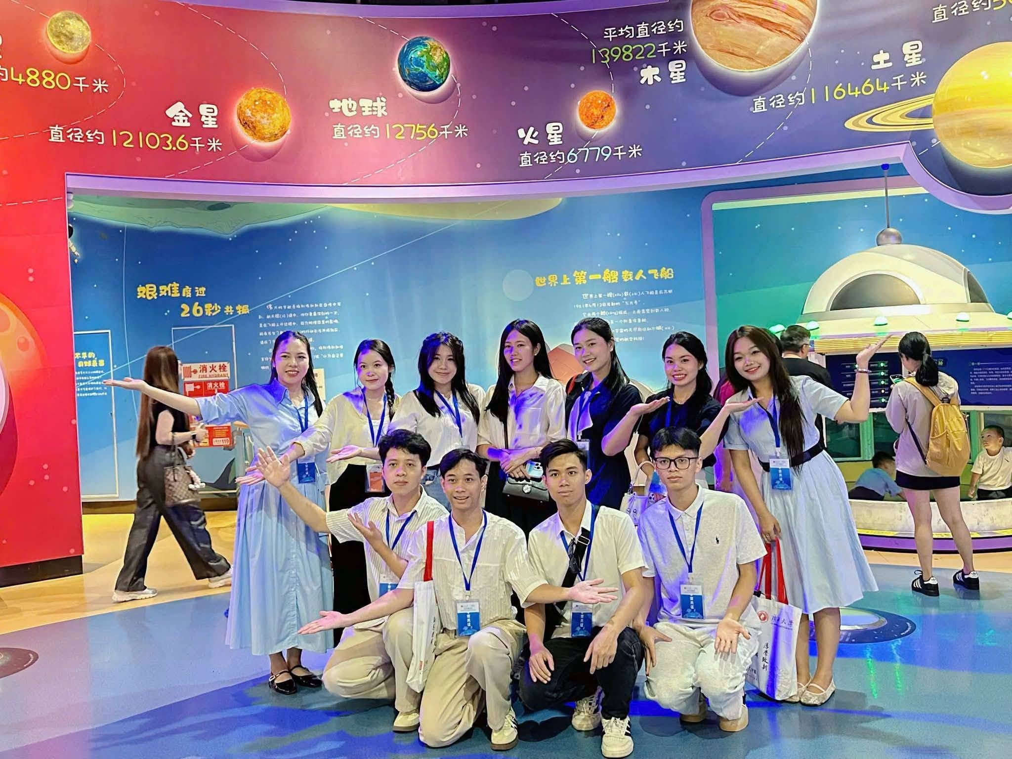 MANG TRI THỨC RA THẾ GIỚI – SINH VIÊN NAU GHI DẤU ẤN TRÊN HÀNH TRÌNH HỘI NHẬP
