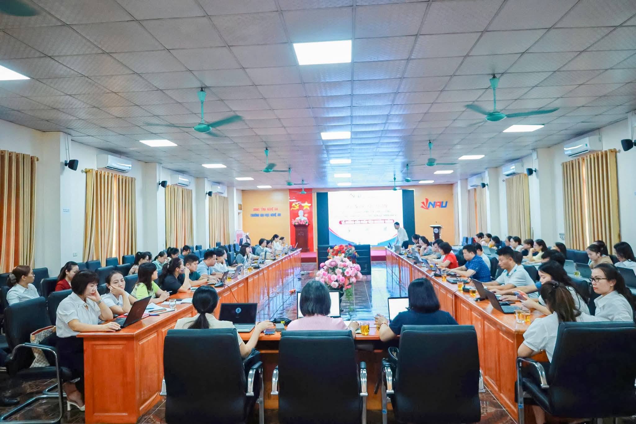 KHOA KINH TẾ – QUẢN TRỊ KINH DOANH CHỦ ĐỘNG RÀ SOÁT, CẢI TIẾN CHƯƠNG TRÌNH ĐÀO TẠO NGÀNH QUẢN TRỊ KINH DOANH