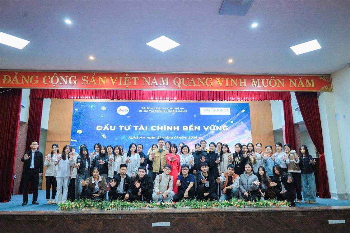 Vì sao Tài chính – Ngân hàng vẫn là ngành học đáng cân nhắc trong thời đại AI?