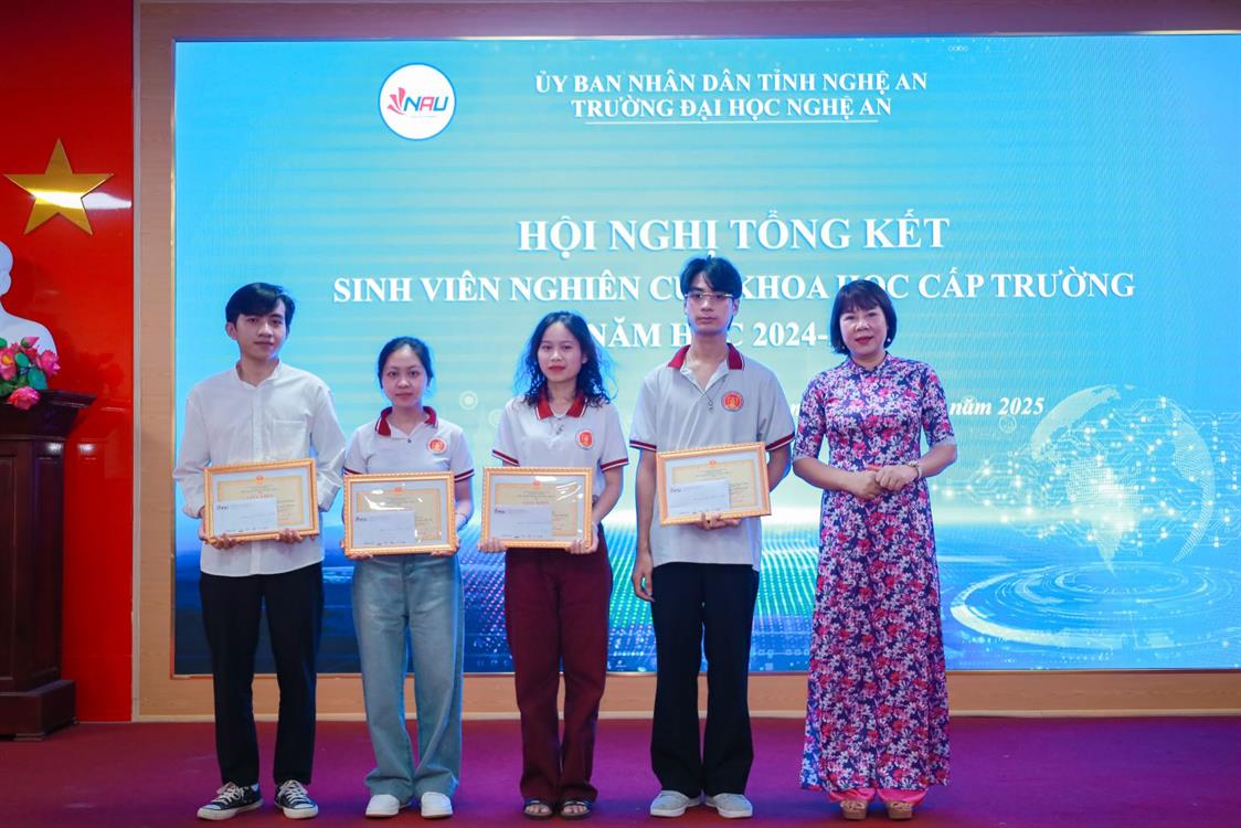 Cơ hội học bổng hấp dẫn cho sinh viên ngành Quản lý đất đai Đại học Nghệ An