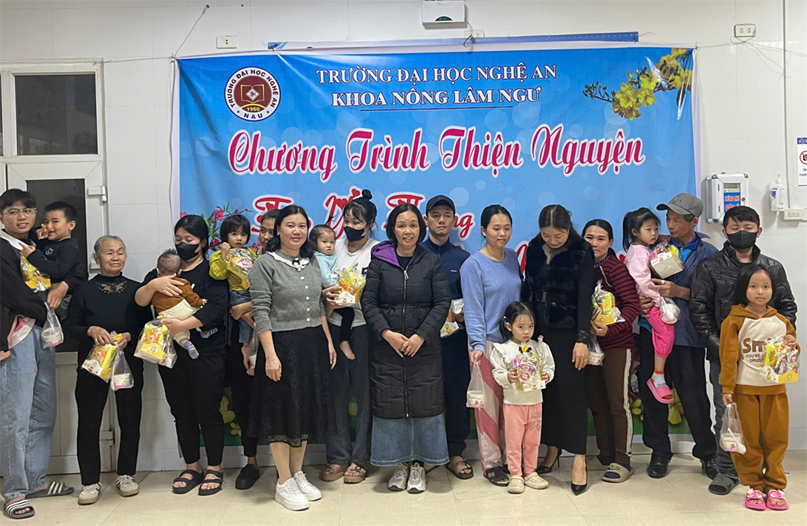 Khoa Nông Lâm Ngư – Chương trình thiện nguyện “Trao yêu thương – Mang nụ cười”