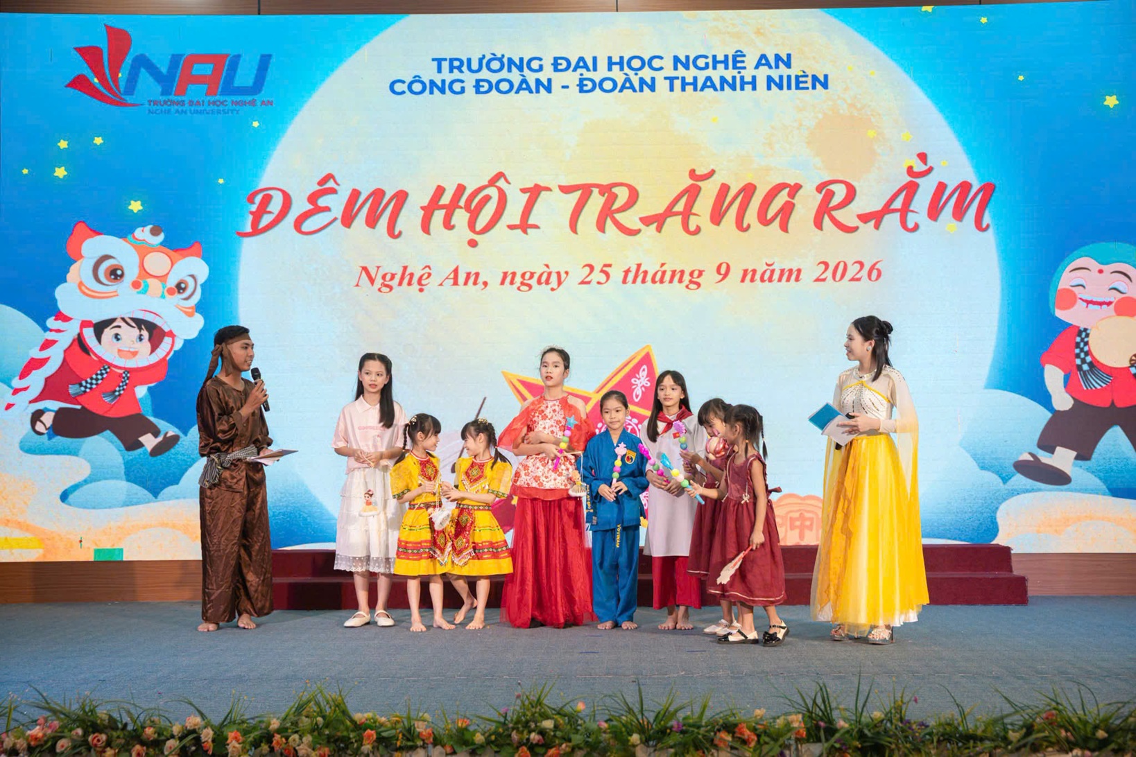 Đêm hội trăng rằm NAU 2026: Rộn ràng niềm vui, ấm áp tình thân