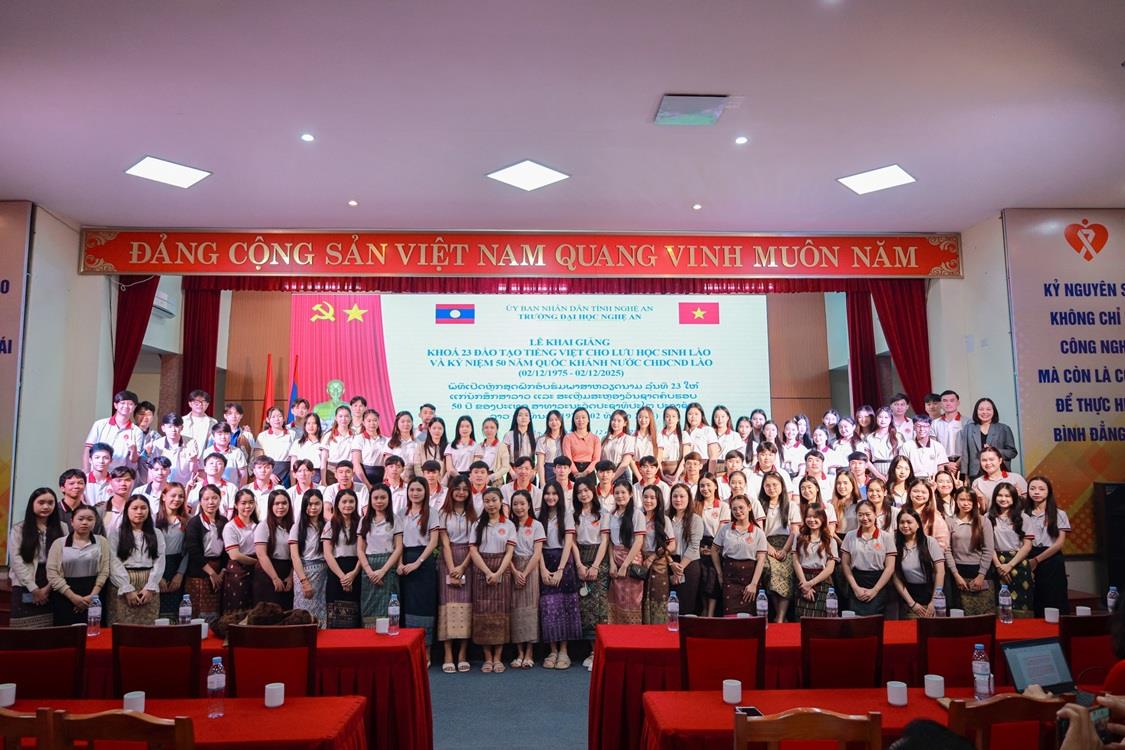 Trường Đại học Nghệ An Khai Giảng Khóa Tiếng Việt 23 & Kỷ Niệm 50 Năm Quốc Khánh Lào (1975–2025): Khẳng Định Sứ Mệnh Hợp Tác Quốc Tế Và Gắn Kết Hữu Nghị Việt – Lào
