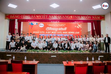Tết Việt ấm tình hữu nghị – Xuân yêu thương cùng lưu học sinh Lào